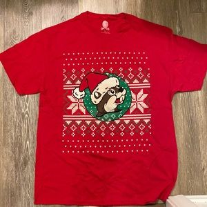 Buc-ees holiday t-shirt. NWT